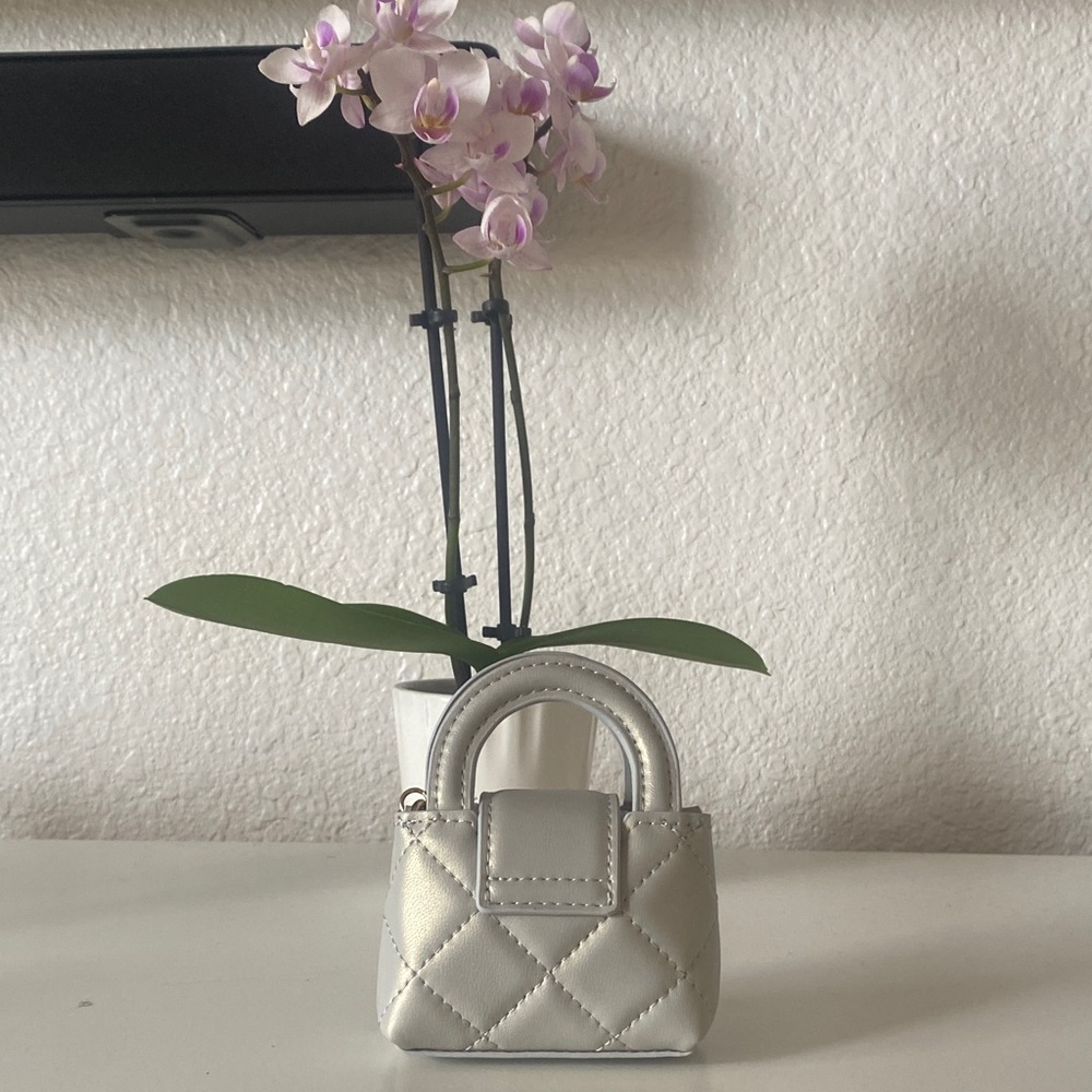 CHANEL Grey Mini Quilted Bag GWP VIP. - Picture 2 of 5